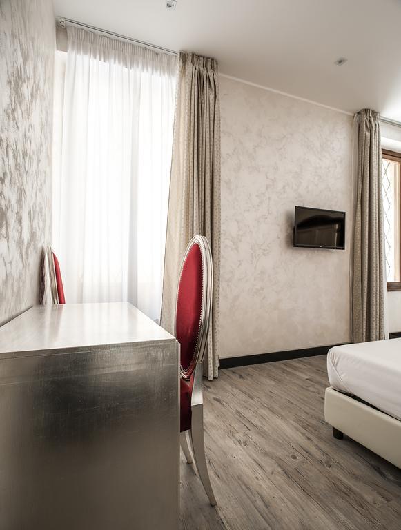 Arena Easy Suites Guesthouse Verona Dış mekan fotoğraf